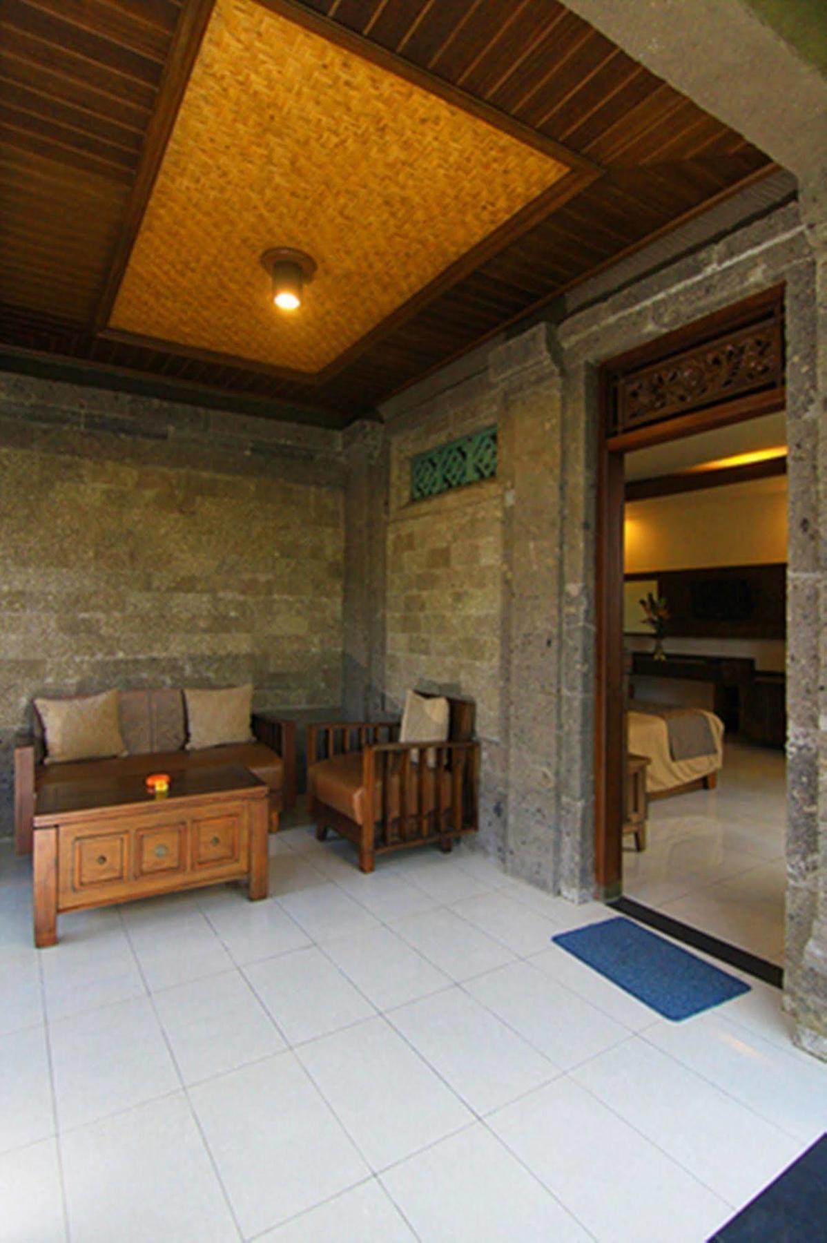 Hotel De Munut 3*
